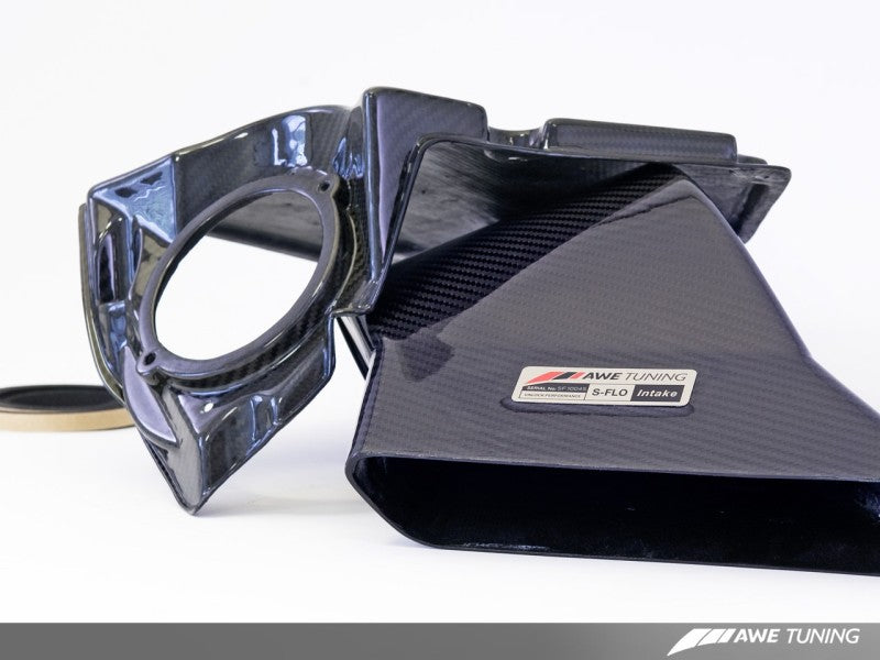 AWE Tuning Audi 3.0T S-FLO Carbon Cover - AWE Tuning - 2660-11012